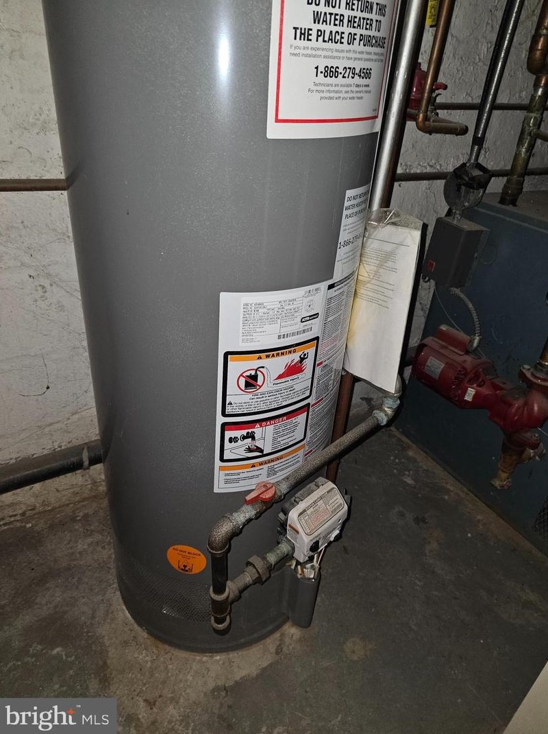 3227 Dudley Ave, Baltimore MD  21213-1711 exterior