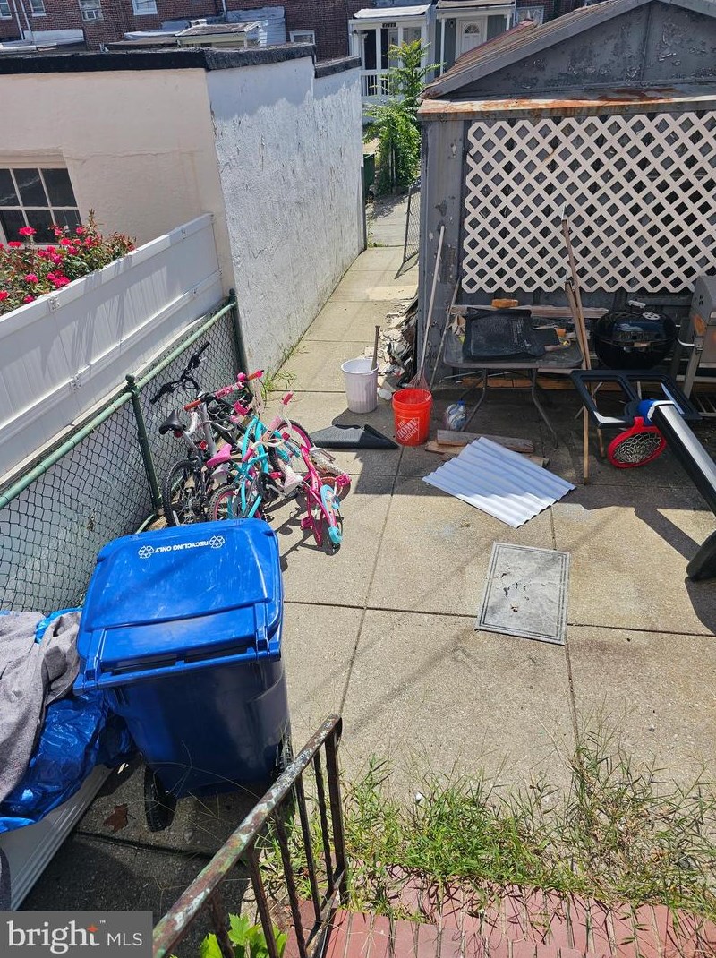 3227 Dudley Ave, Baltimore MD  21213-1711 exterior