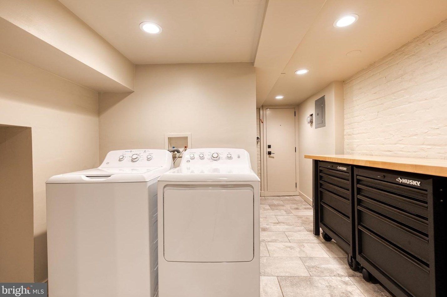 3106 Fleet St, Baltimore MD  21224-3927 exterior