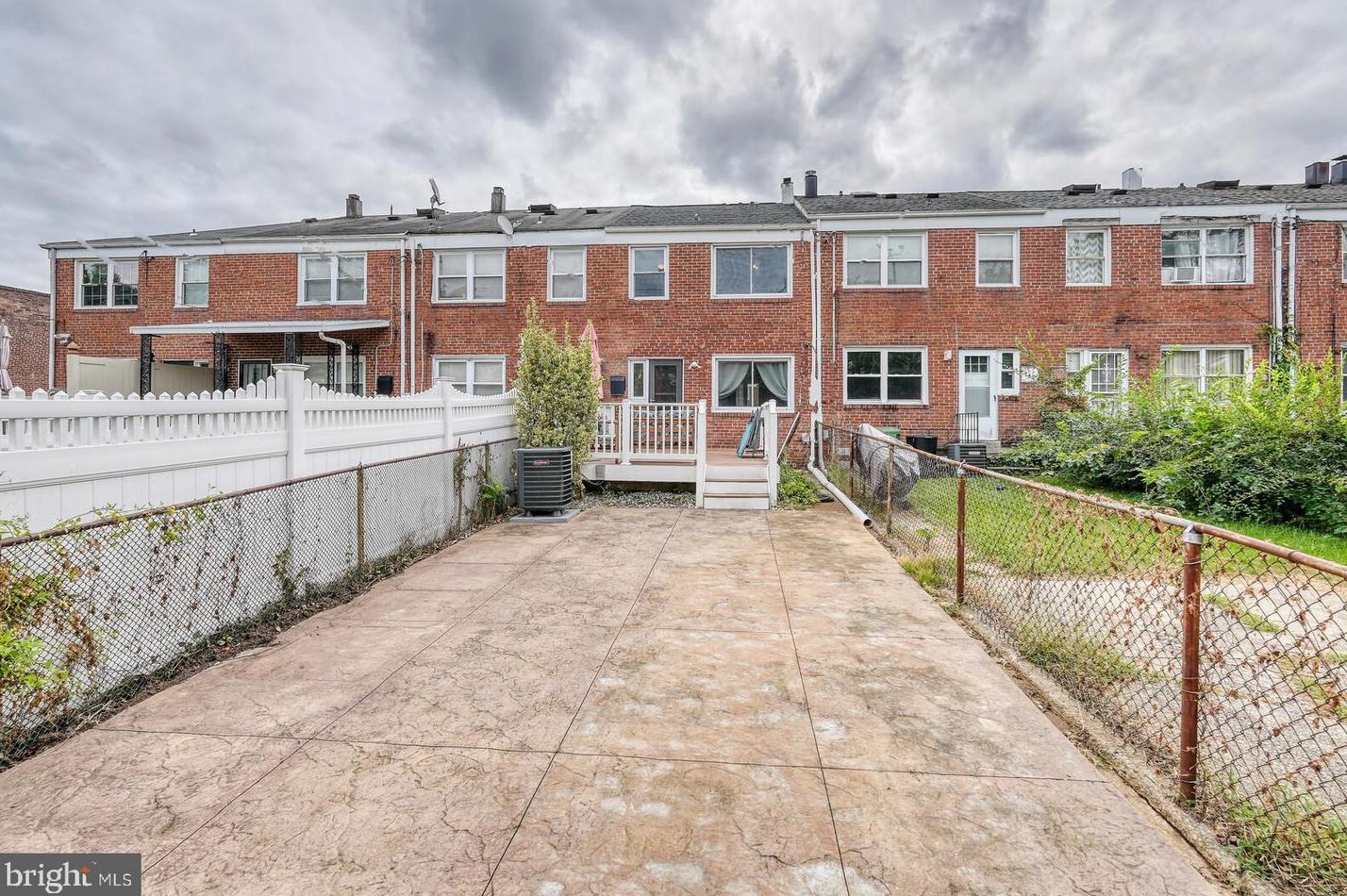 5652 Kavon Ave, Baltimore MD 21206-3626 exterior