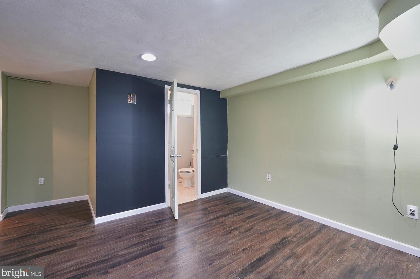 5652 Kavon Ave, Baltimore MD 21206-3626 exterior