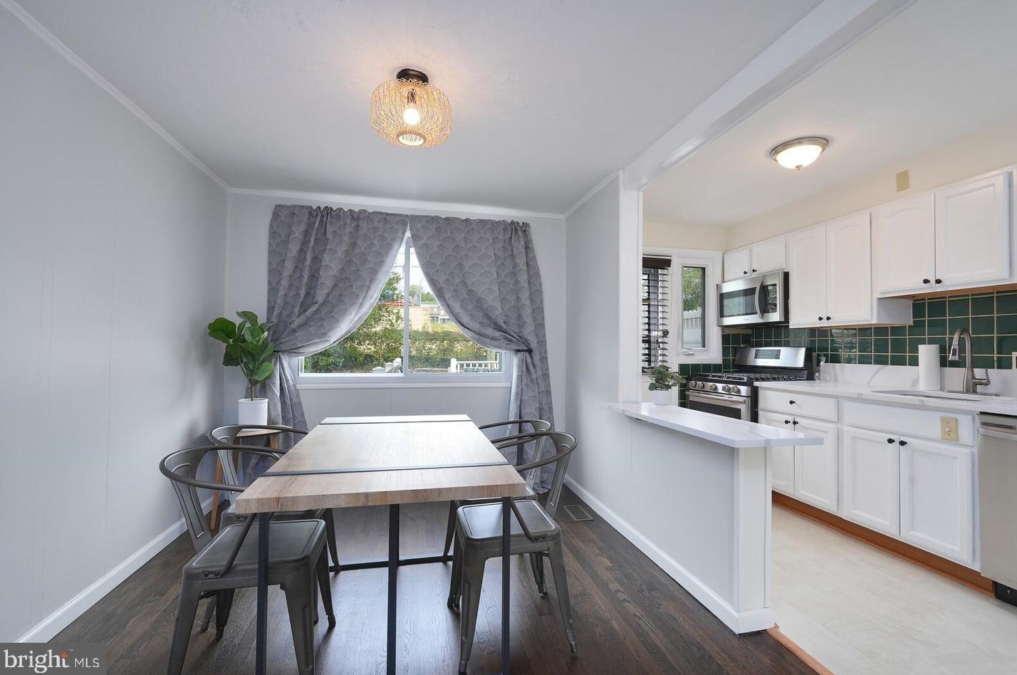 5652 Kavon Ave, Baltimore MD 21206-3626 exterior