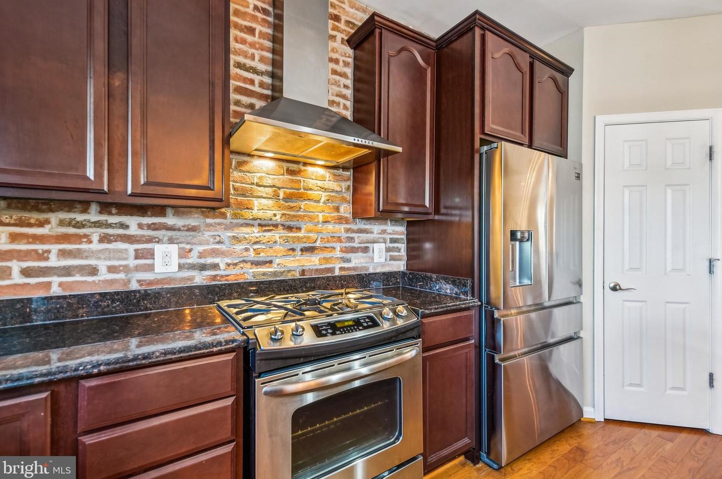 1310 Lowman St, Baltimore, MD 21230-5274