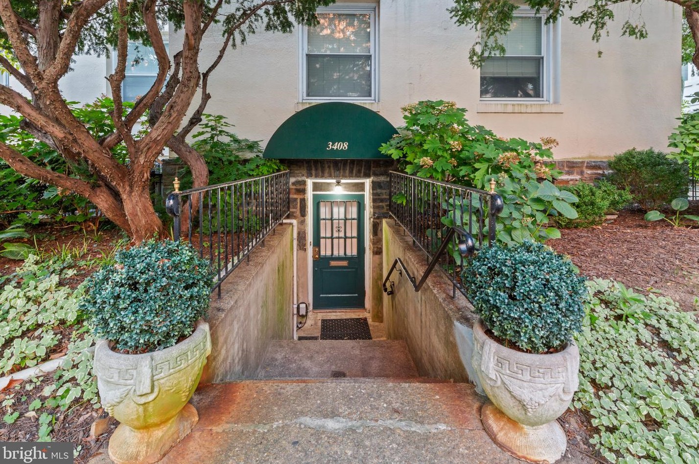 3405 Greenway, Baltimore, MD 21218-2645