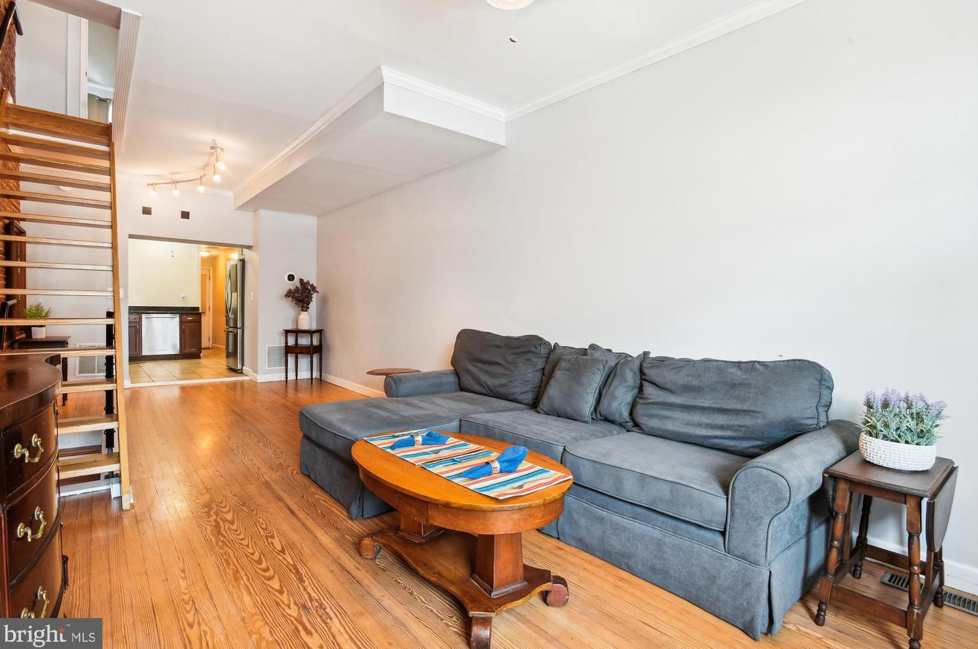 510 Montford Ave, Baltimore MD  21205-2523 exterior