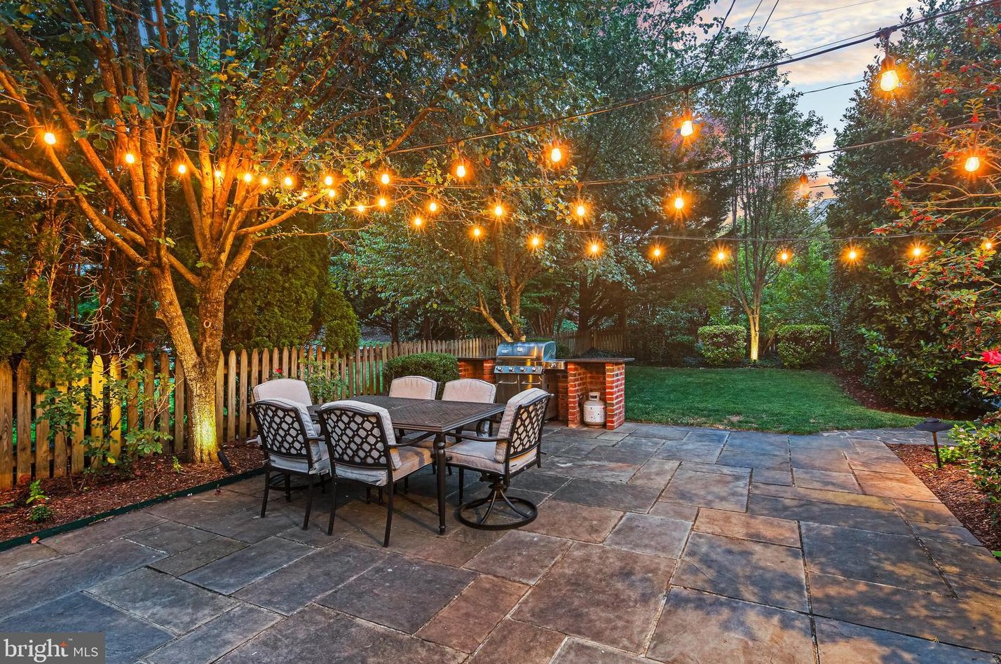 120 Croydon Rd, Baltimore, MD 21212-3301