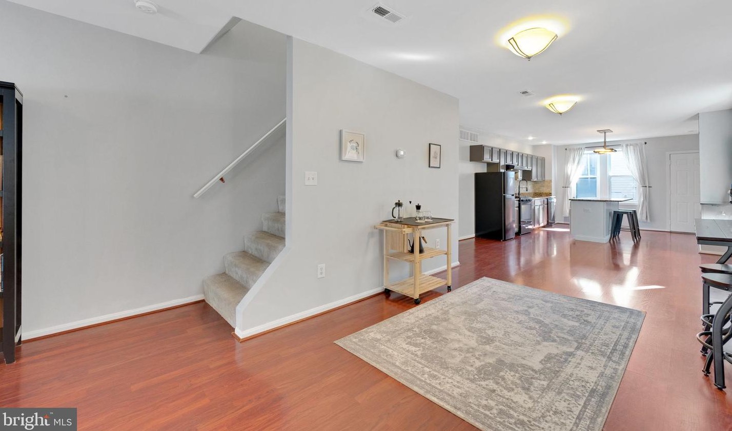 221 Lakewood Ave, Baltimore MD 21224-1143 exterior