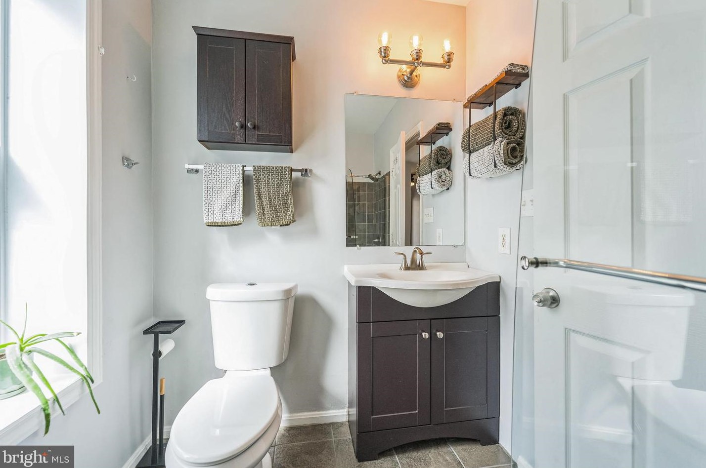 221 Lakewood Ave, Baltimore MD 21224-1143 exterior