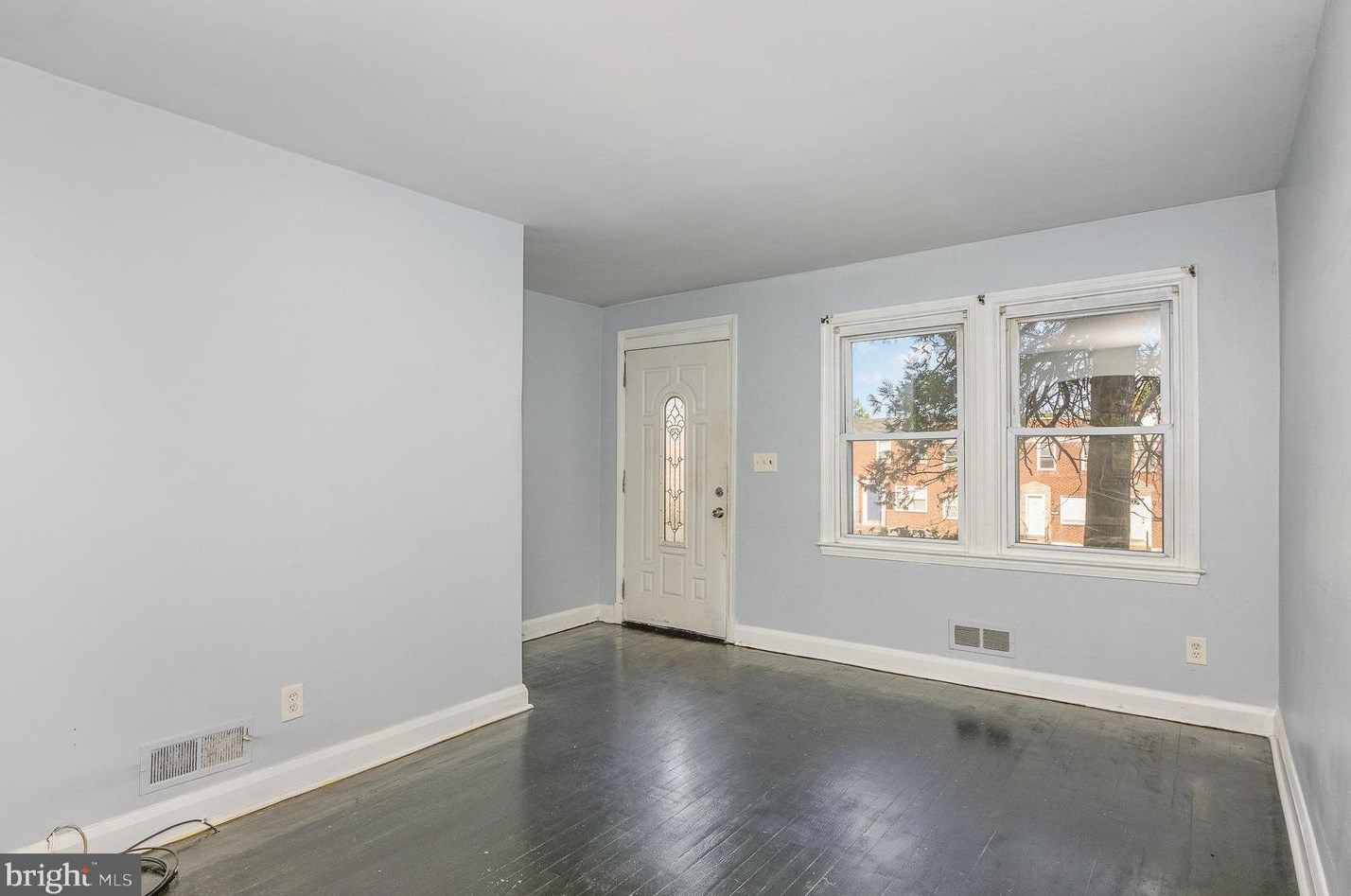 3633 Dudley Ave, Baltimore MD 21213-1828 exterior