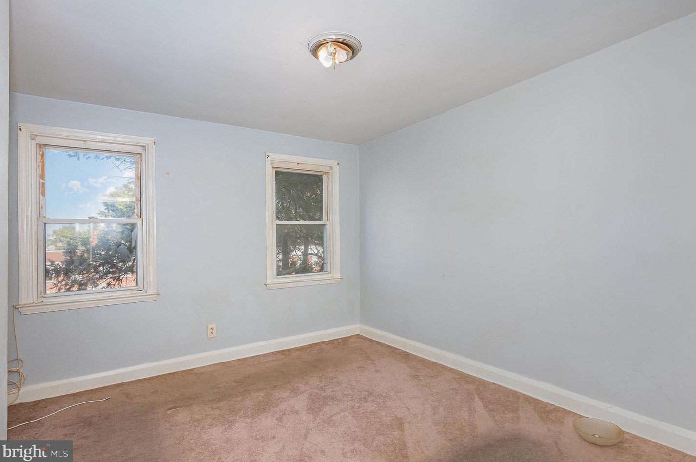 3633 Dudley Ave, Baltimore MD 21213-1828 exterior