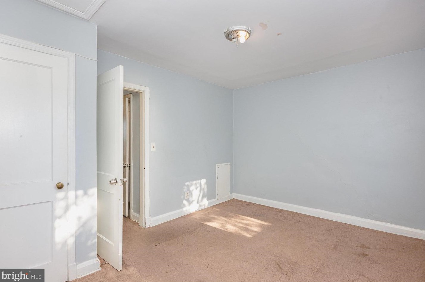 3633 Dudley Ave, Baltimore MD 21213-1828 exterior