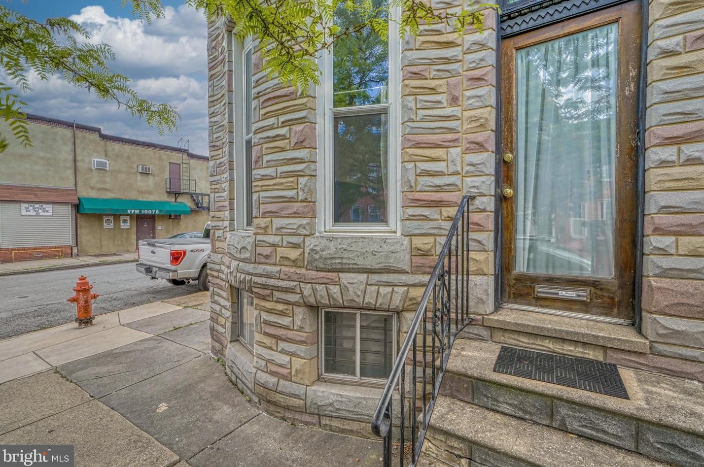 423 Fort Ave, Baltimore, MD 21230-4636