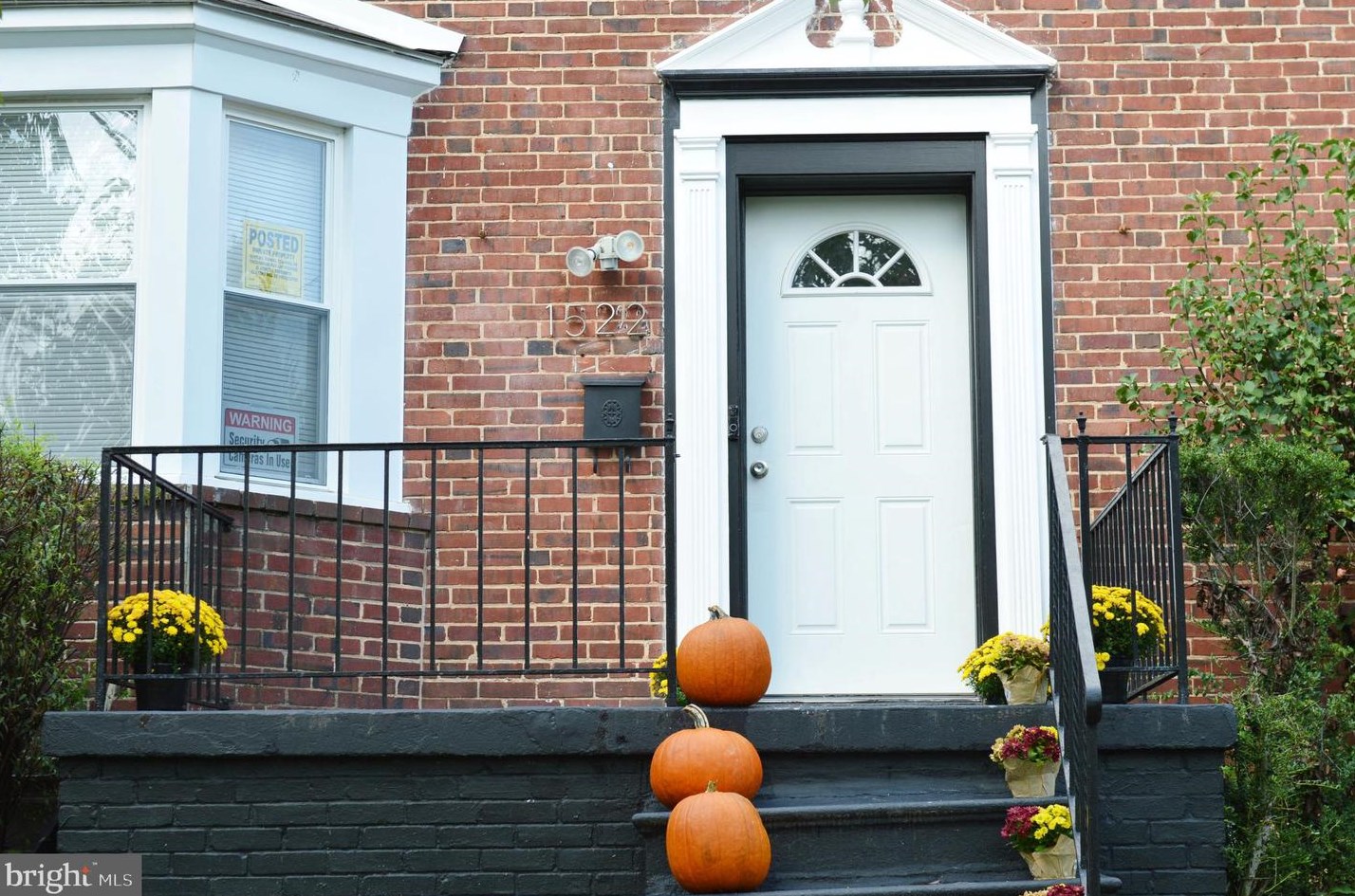 1522 Roundhill Rd, Baltimore MD  21218-2211 exterior