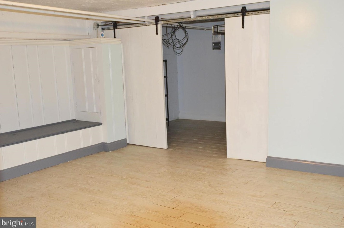 1522 Roundhill Rd, Baltimore MD  21218-2211 exterior