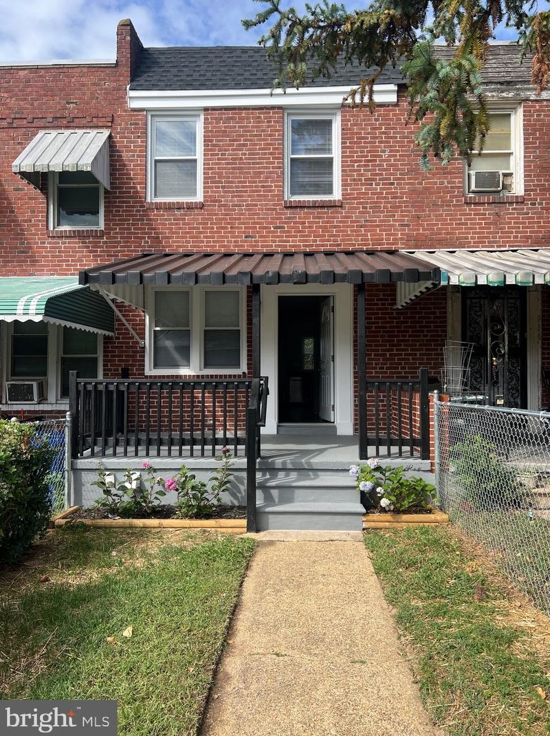 912 Whitmore Ave, Baltimore, MD 21216-4422