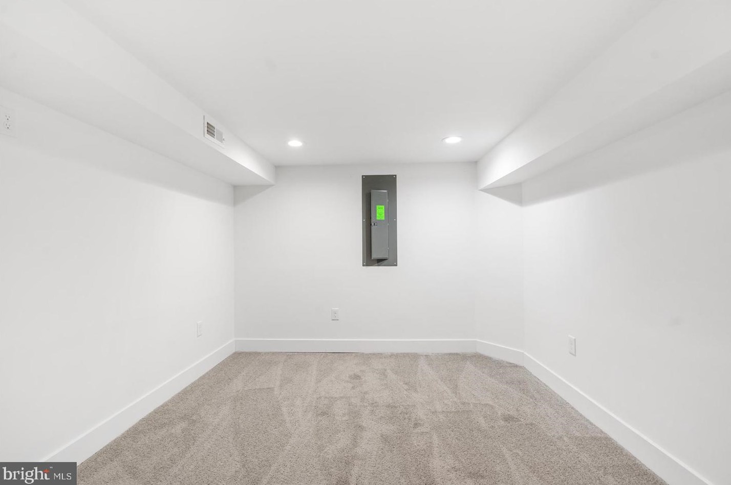 722 21 St, Baltimore MD 21218-6119 exterior