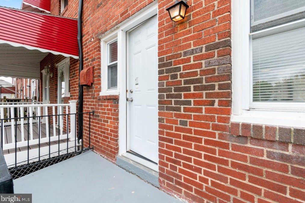 3632 Columbus Dr, Baltimore MD  21215-6121 exterior