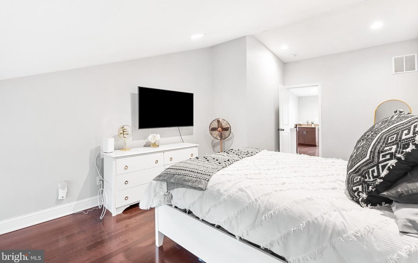 1728 Gough St, Baltimore MD  21231-2637 exterior