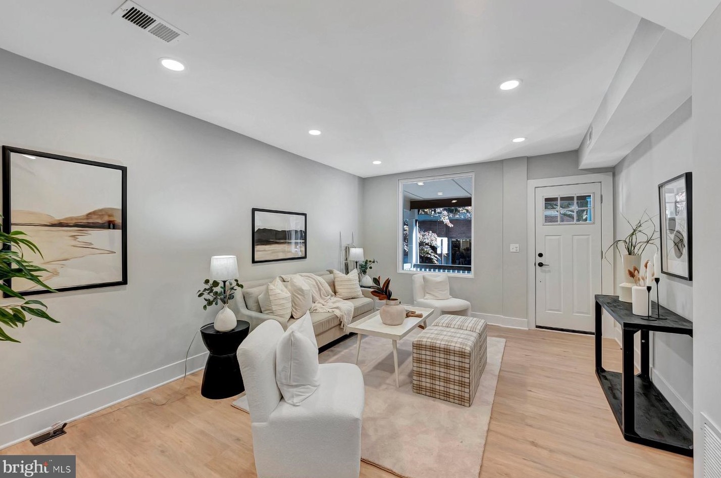 3152 Remington Ave, Baltimore MD  21211-2926 exterior