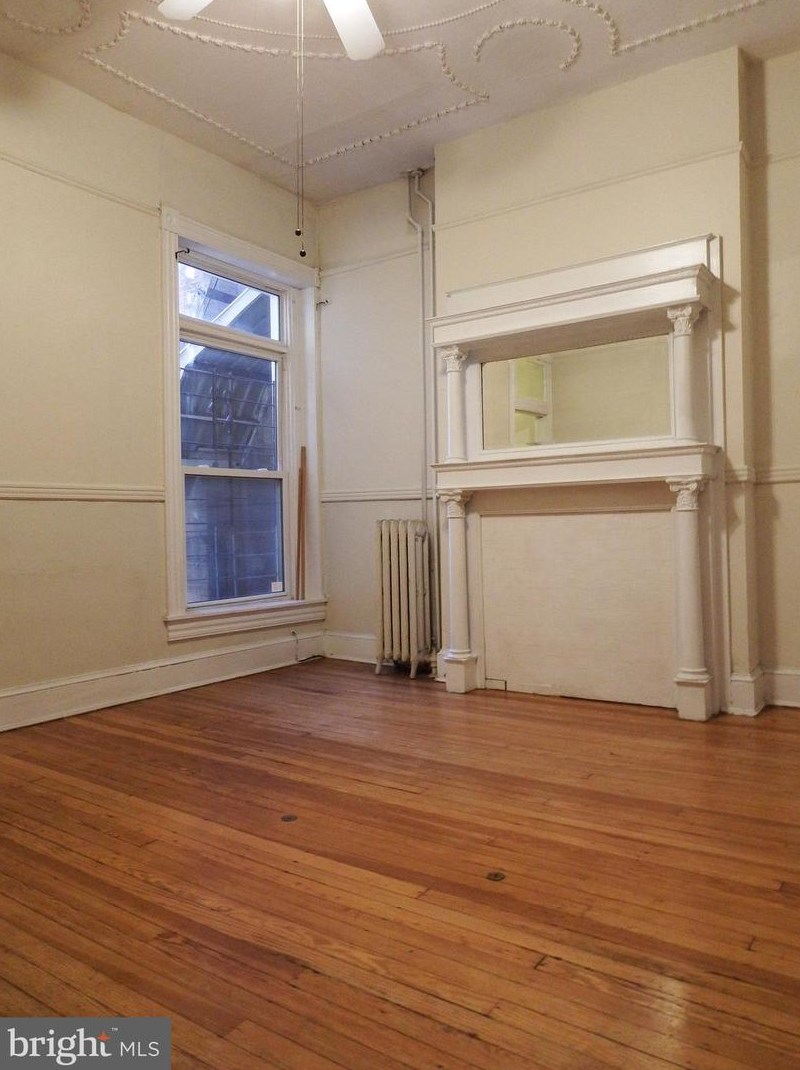 2802 N Calvert St, Baltimore, MD 21218