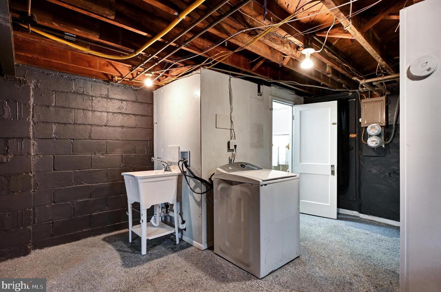 5666 Kavon Ave, Baltimore MD  21206-3626 exterior