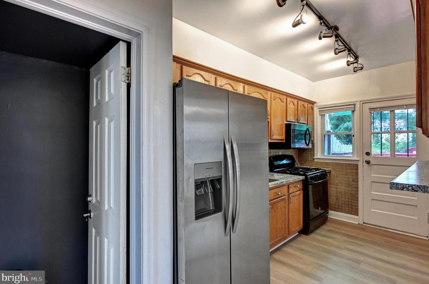 5666 Kavon Ave, Baltimore MD  21206-3626 exterior