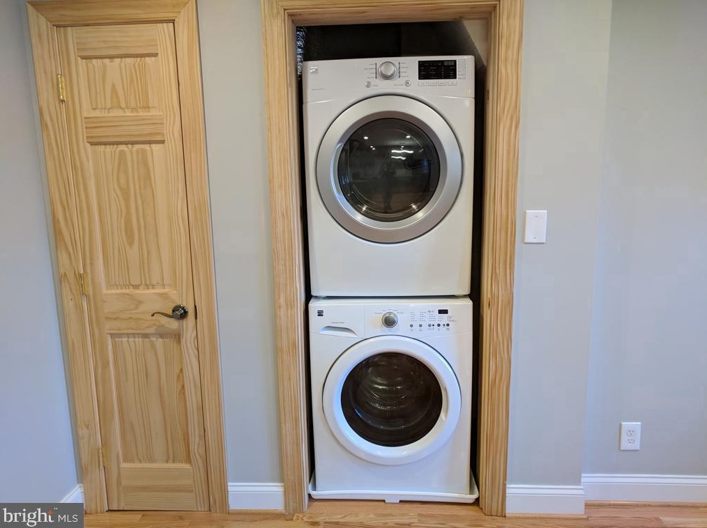 4201 Roland Ave, Baltimore MD  21210-2701 exterior