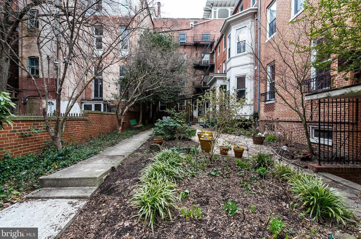 1413 Park Ave, Baltimore, MD 21217-4231