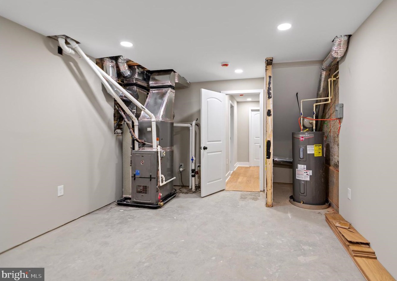 702 Eaton St, Baltimore MD  21224-4315 exterior