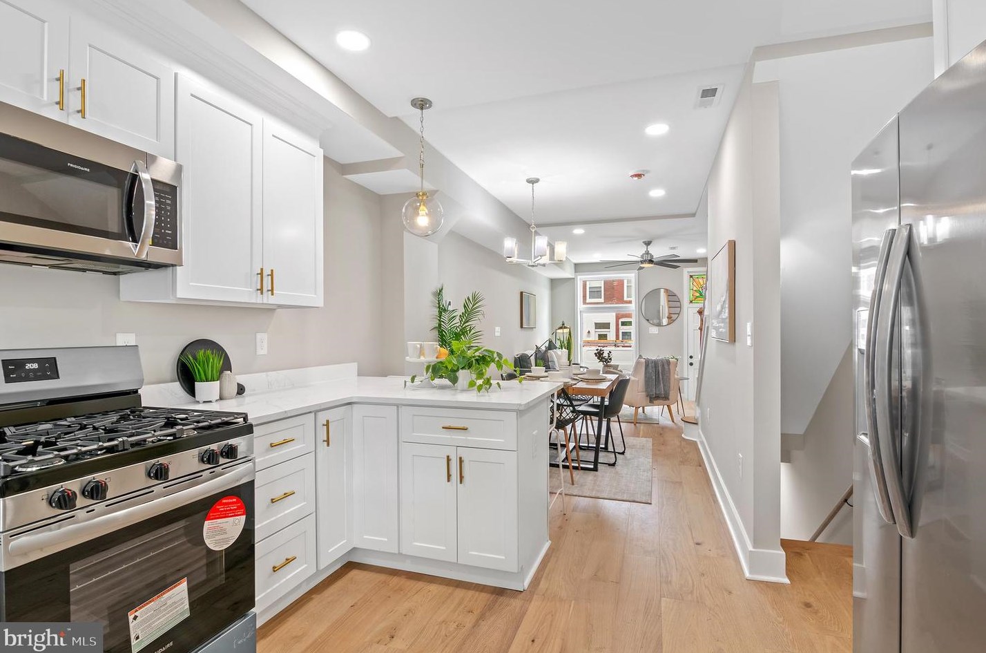 702 Eaton St, Baltimore MD  21224-4315 exterior