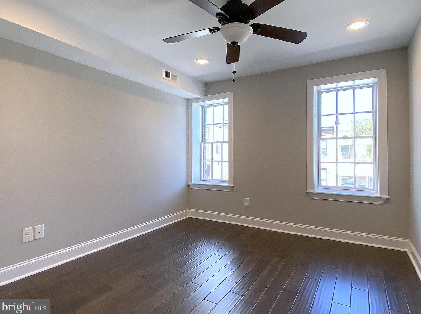 2527 Fleet St, Baltimore MD  21224-3707 exterior