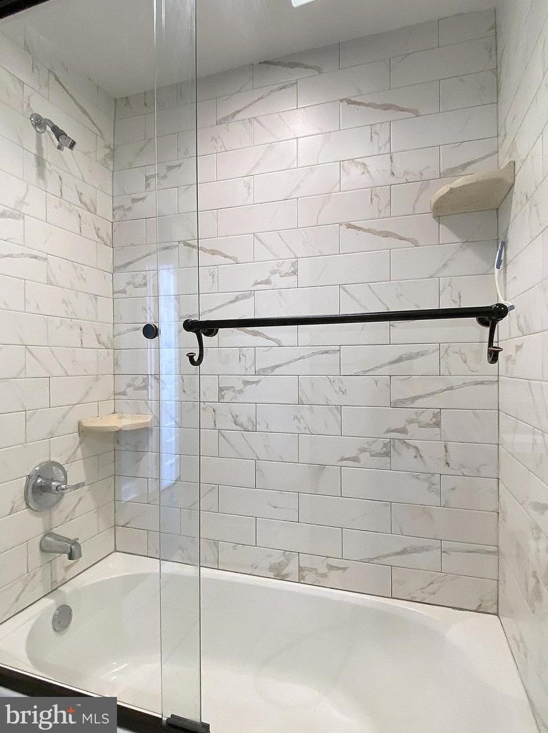 2527 Fleet St, Baltimore MD  21224-3707 exterior