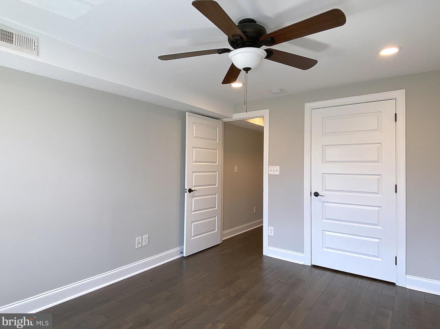 2527 Fleet St, Baltimore MD  21224-3707 exterior