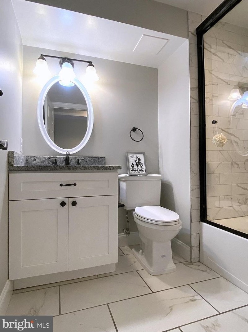 2527 Fleet St, Baltimore MD  21224-3707 exterior