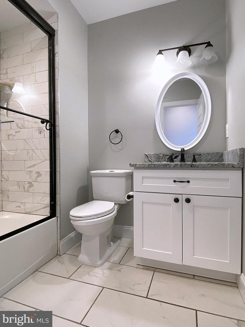 2527 Fleet St, Baltimore MD  21224-3707 exterior