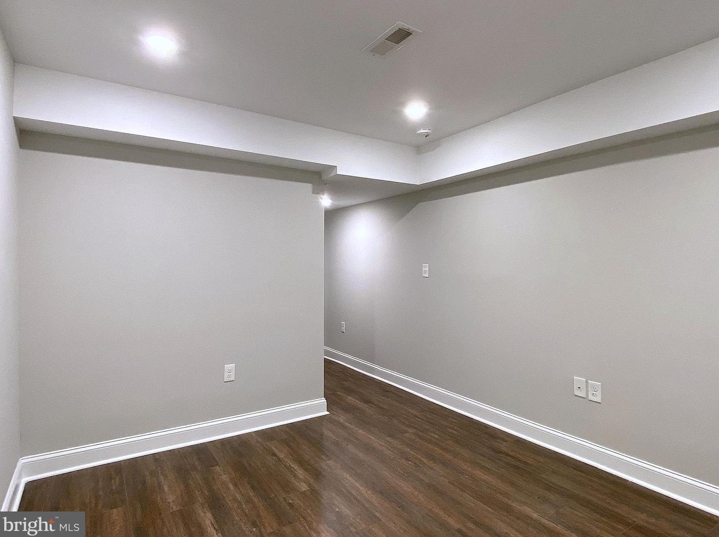 2527 Fleet St, Baltimore MD  21224-3707 exterior