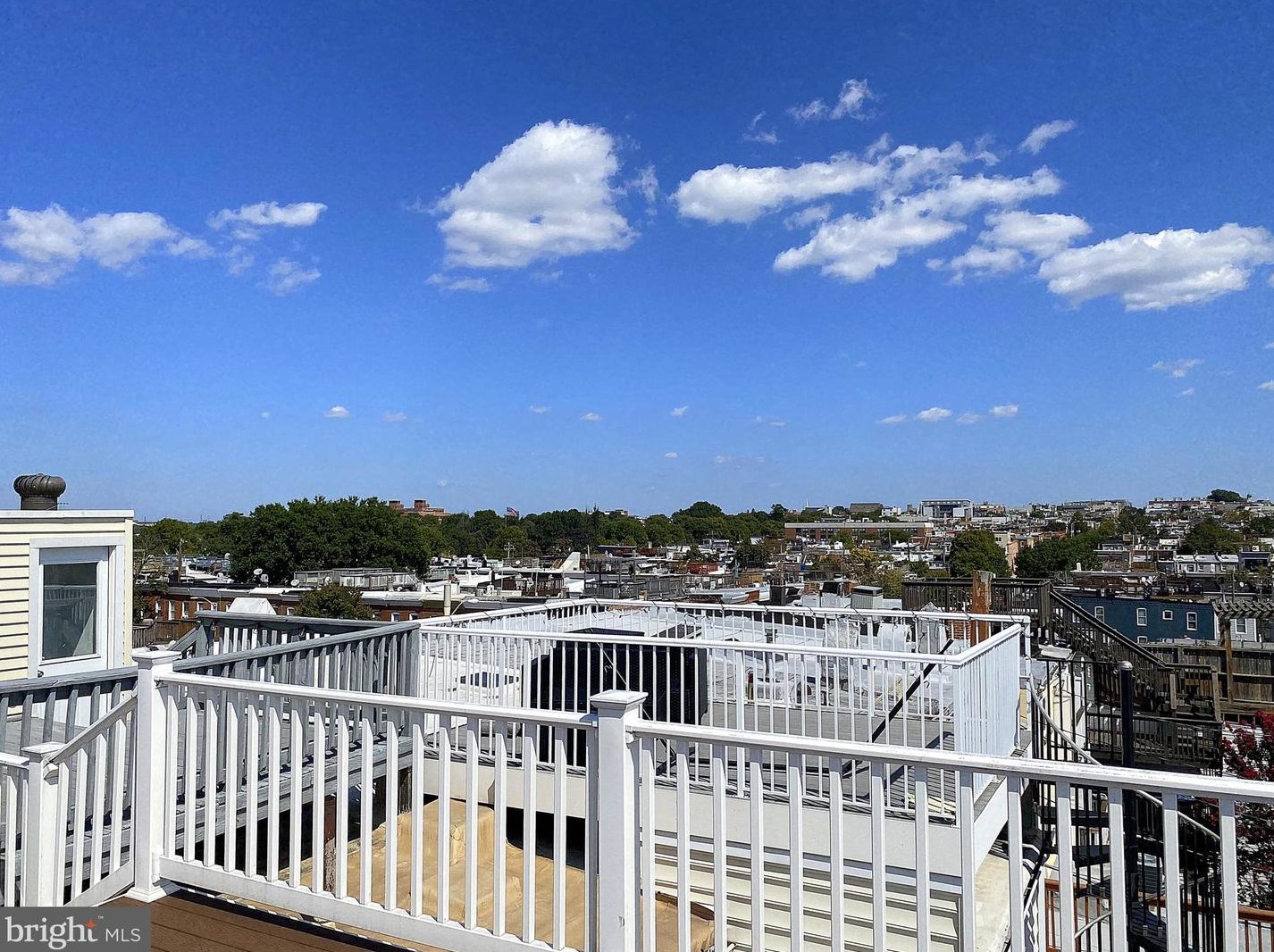 2527 Fleet St, Baltimore MD  21224-3707 exterior