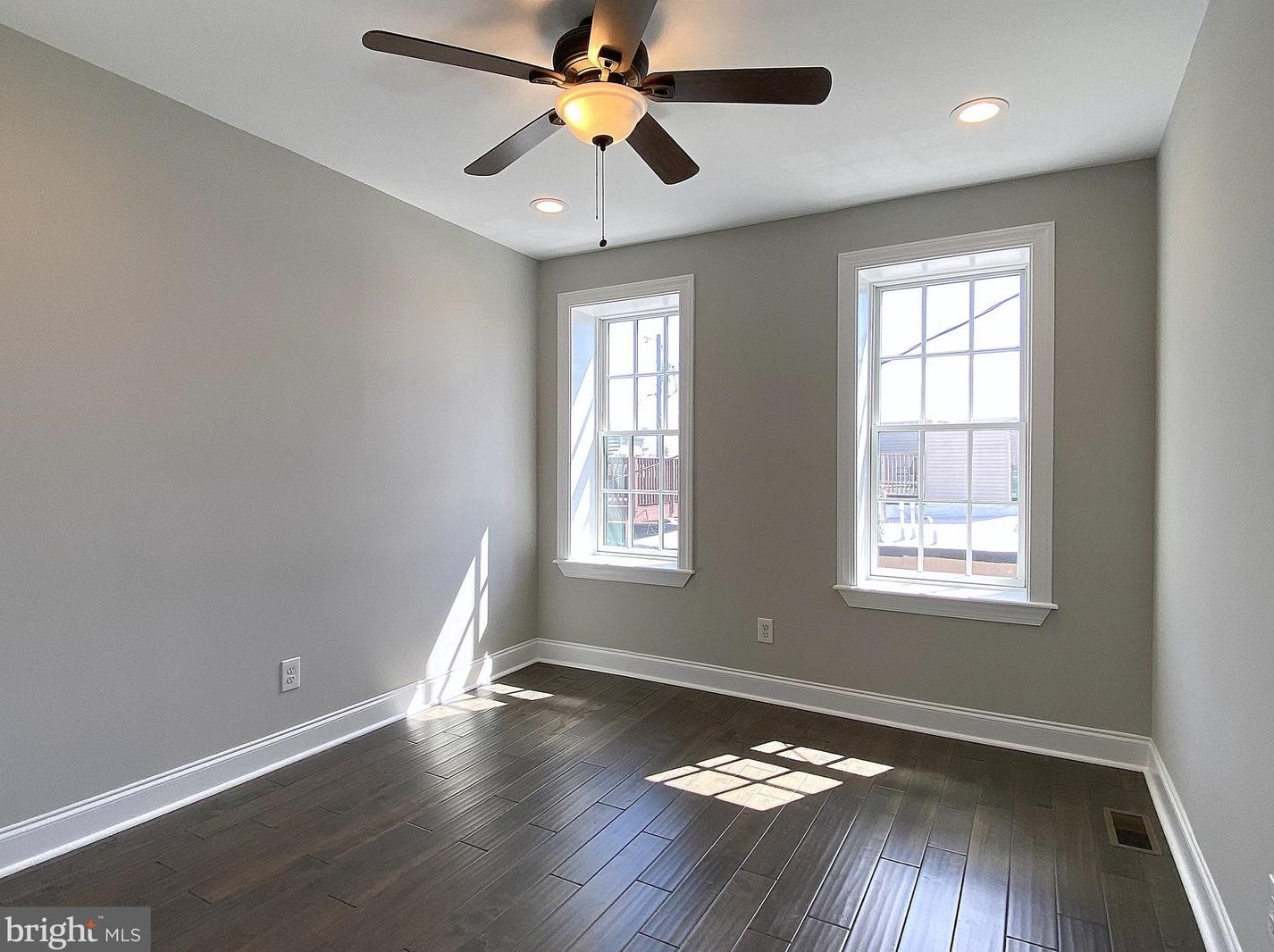 2527 Fleet St, Baltimore MD  21224-3707 exterior