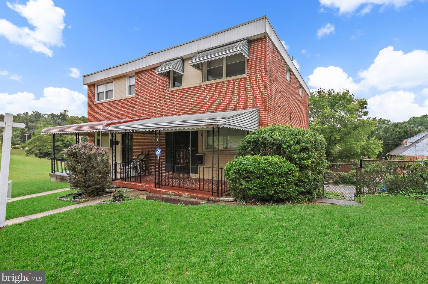 4569 The Strand, Baltimore, MD 21215-6540