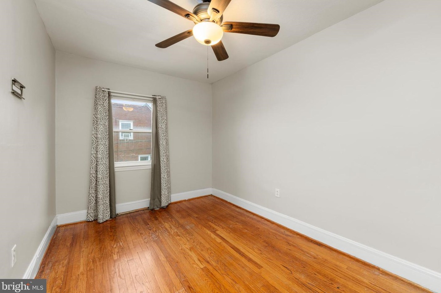 3714 Elkader Rd, Baltimore MD  21218-2004 exterior