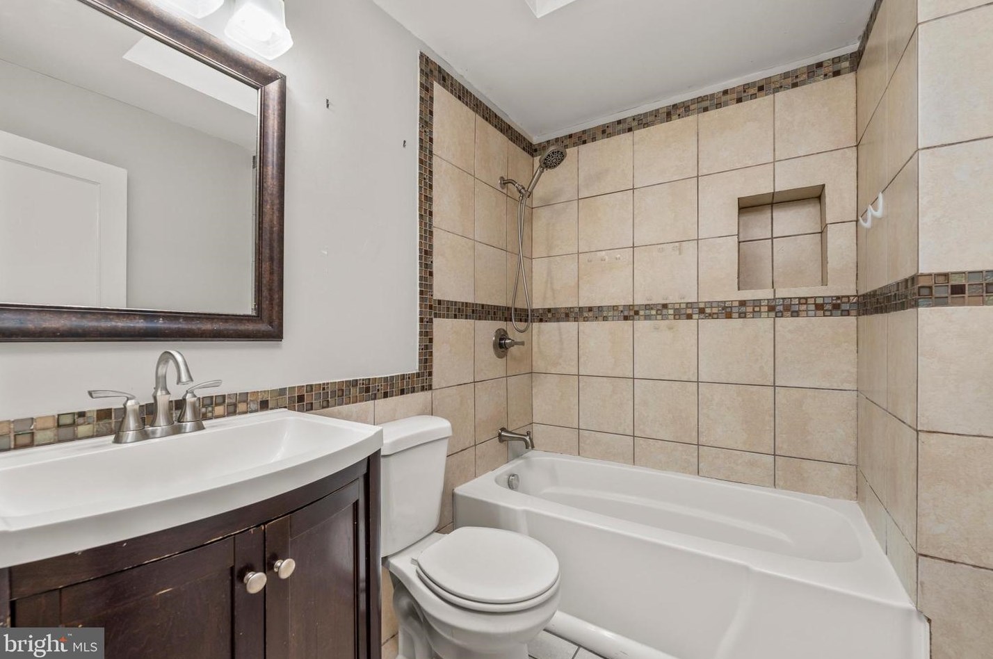 3714 Elkader Rd, Baltimore MD  21218-2004 exterior