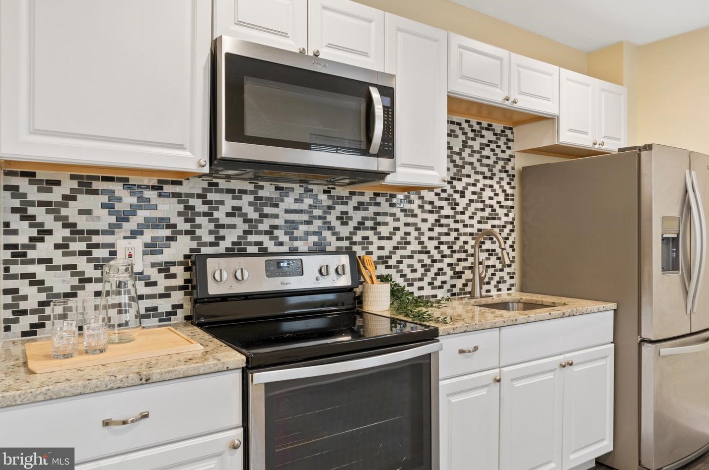 420 Eaton St, Baltimore MD  21224-2603 exterior