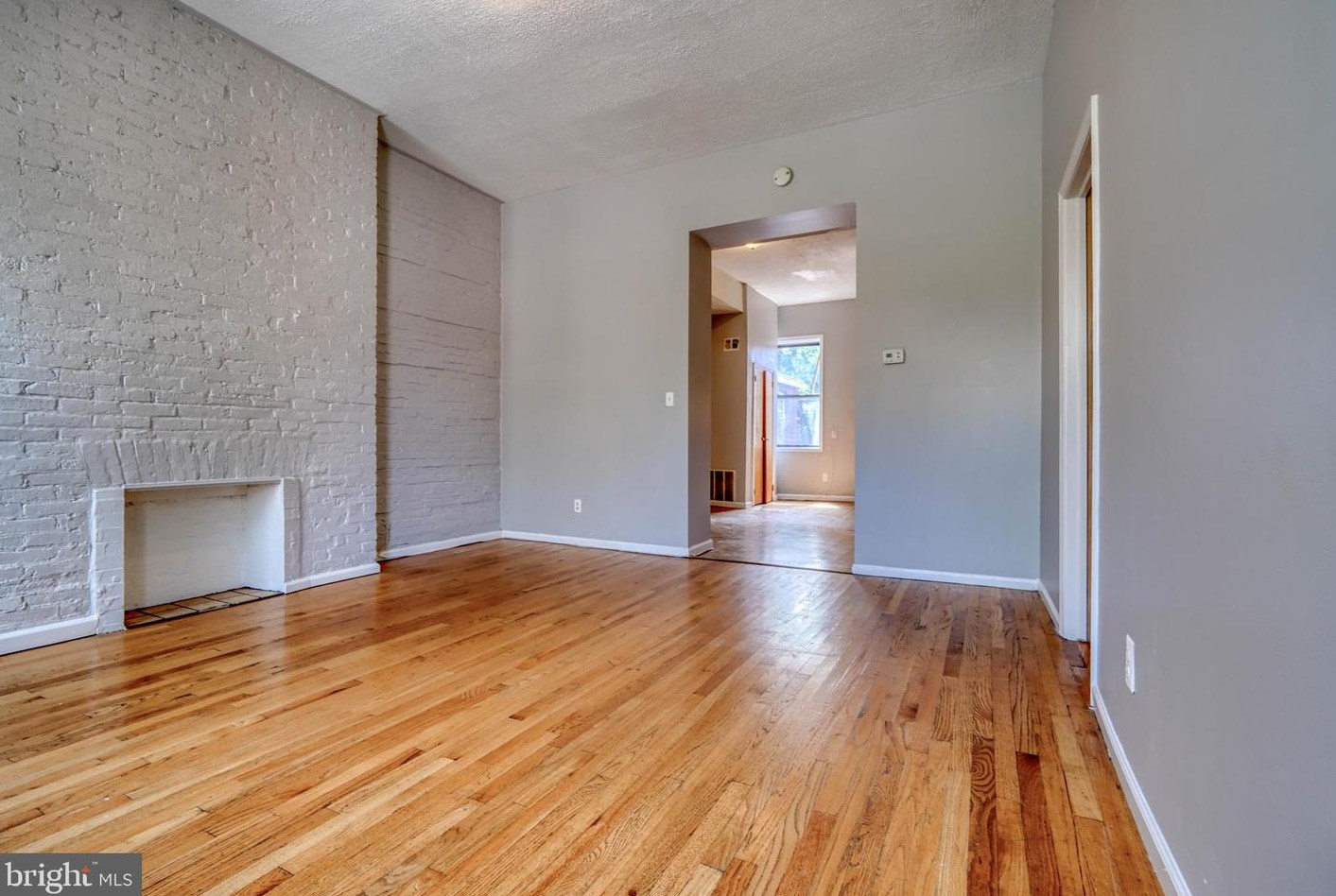 316 Paca St, Baltimore MD 21201-1814 exterior