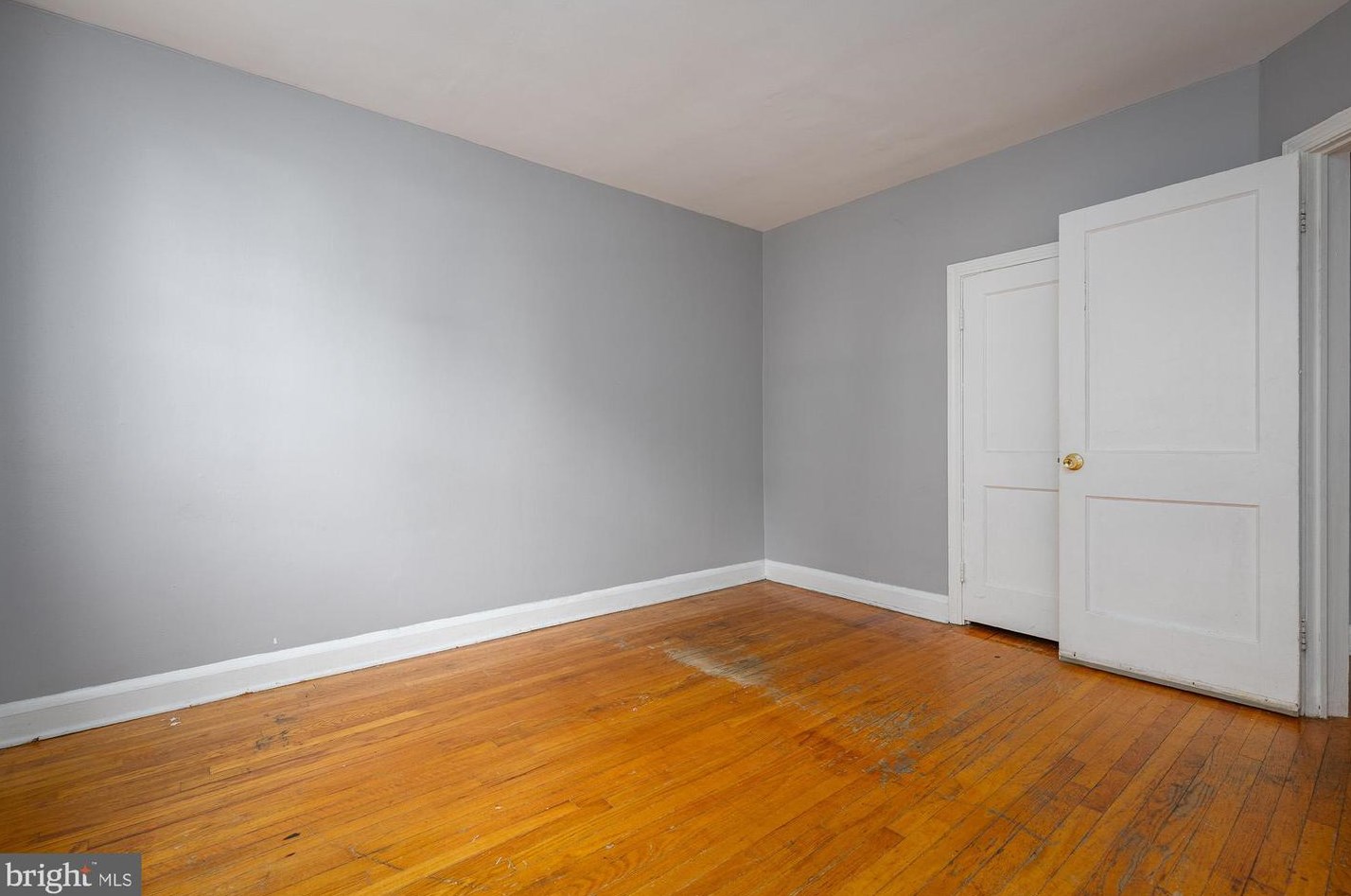 6103 Chinquapin Pkwy, Baltimore MD 21239-1944 exterior