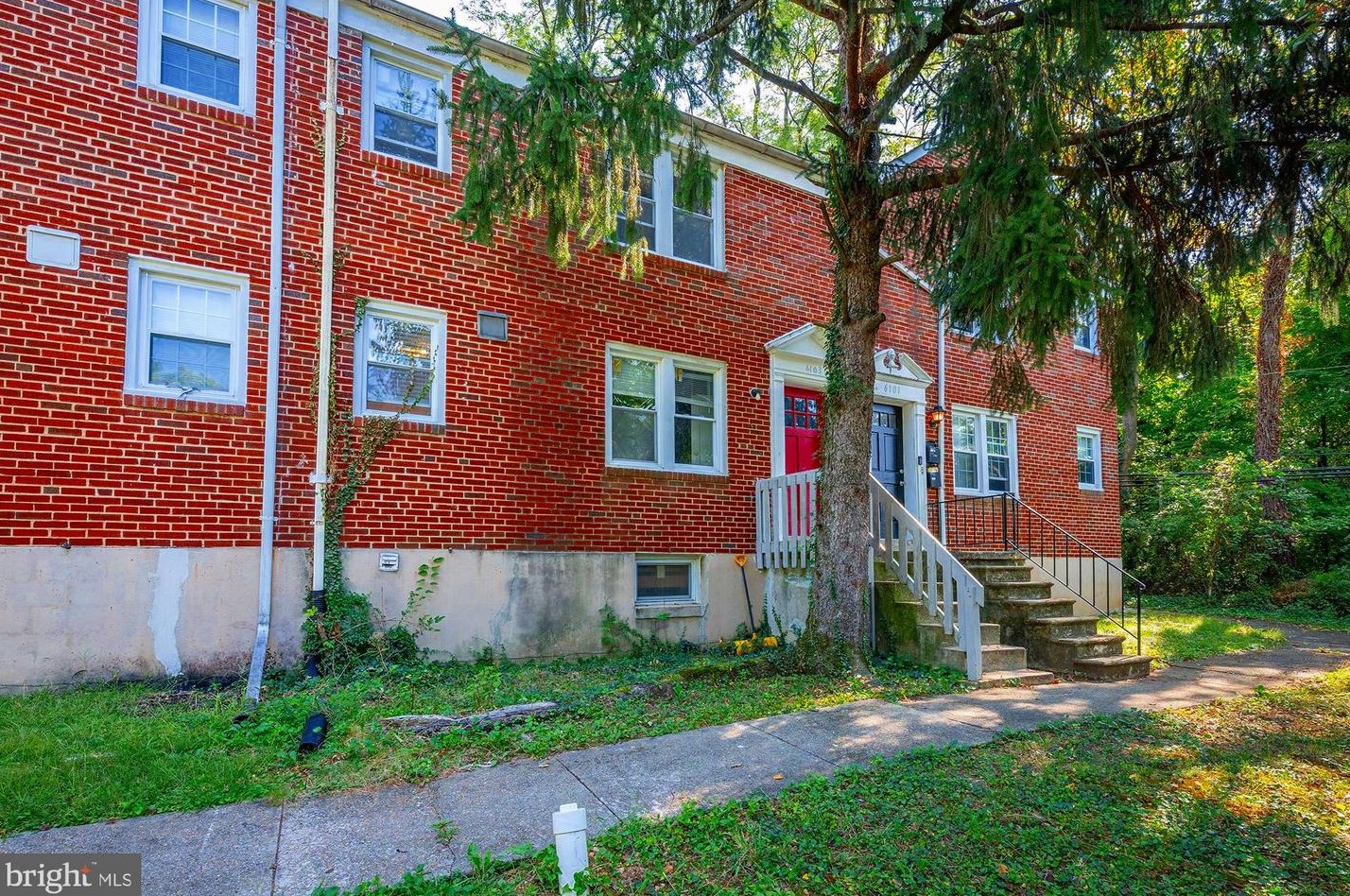 6103 Chinquapin Pkwy, Baltimore MD 21239-1944 exterior