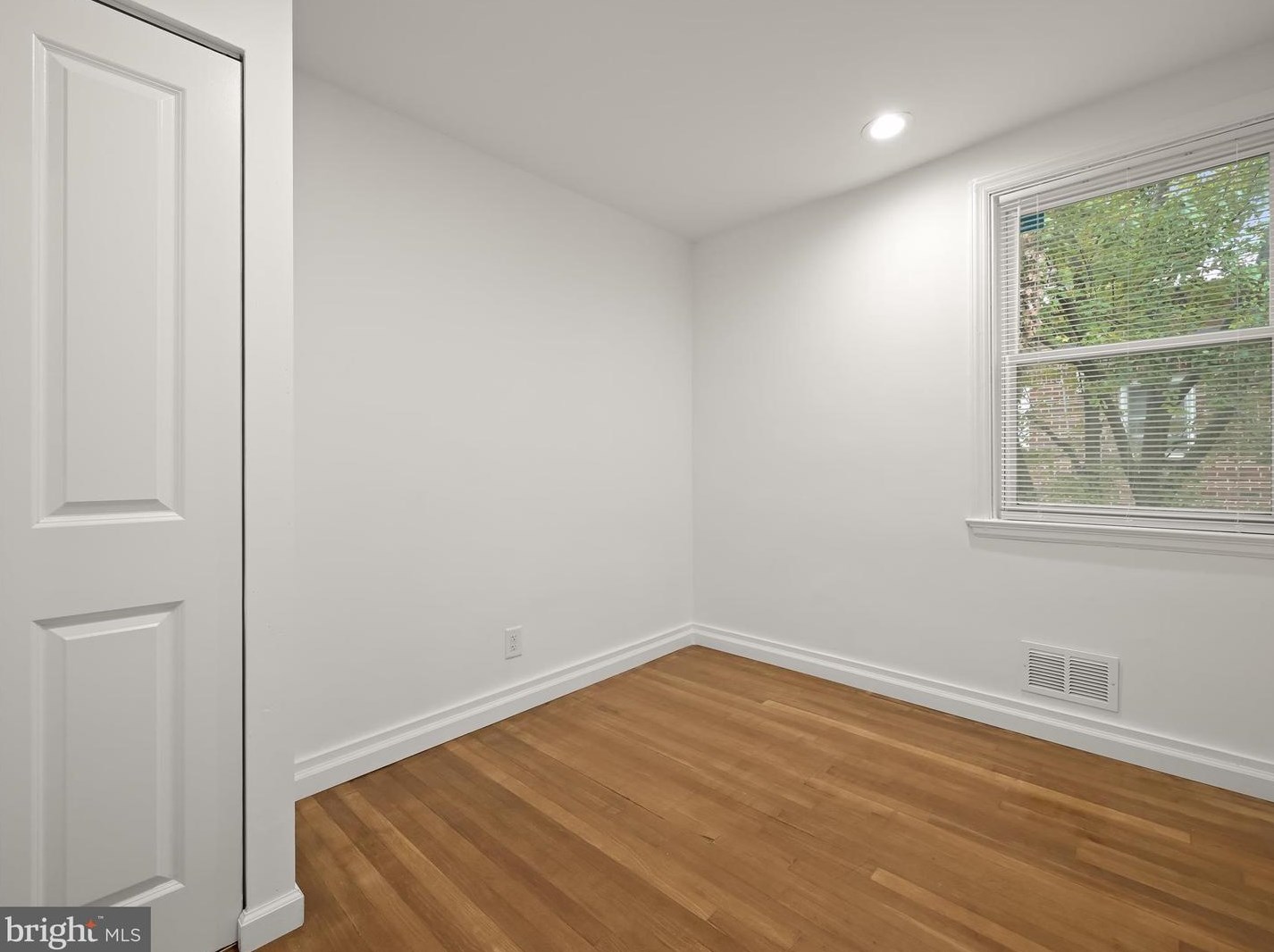 3707 Rogers Ave, Baltimore MD  21215-4212 exterior