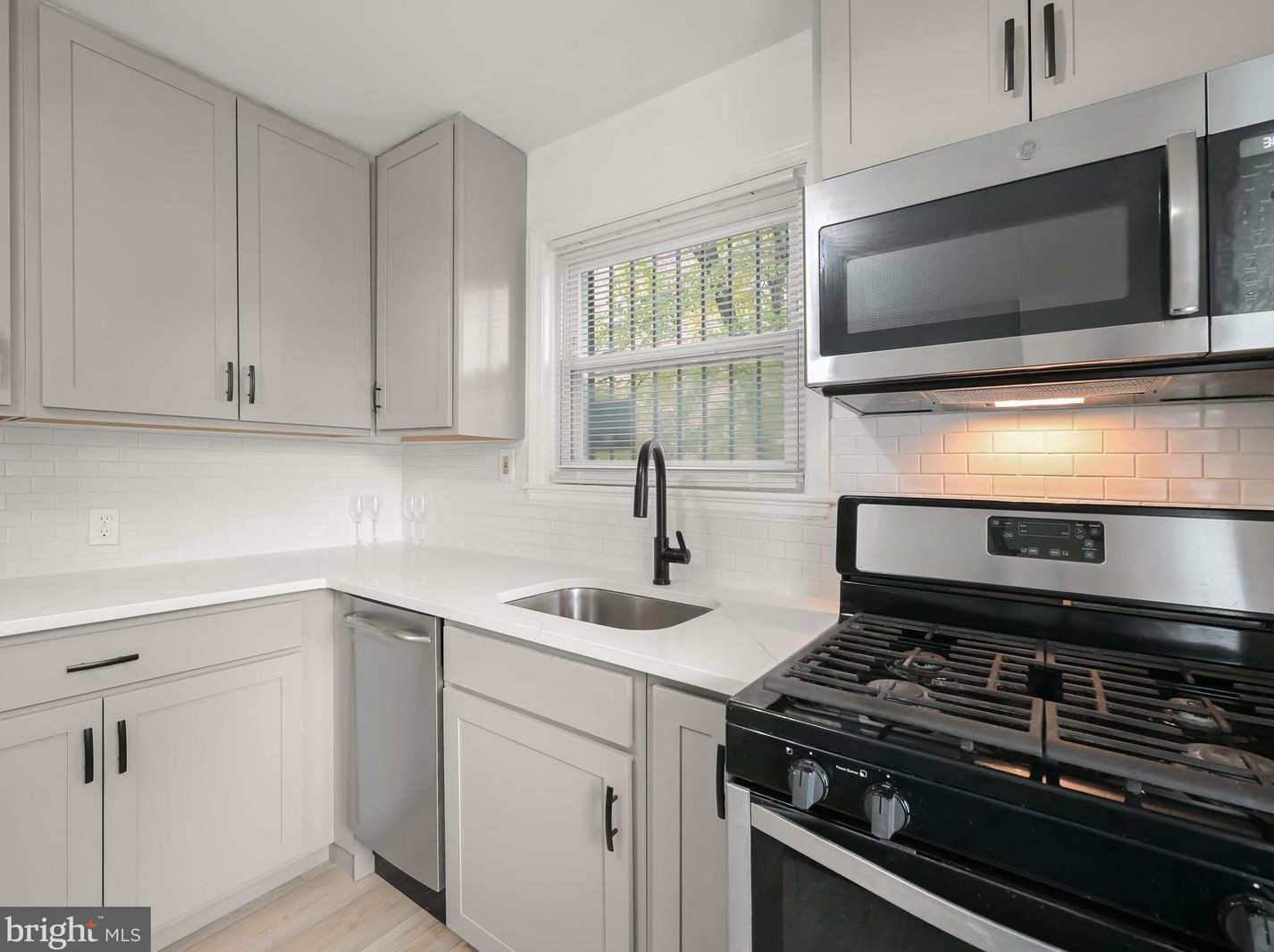 3707 Rogers Ave, Baltimore MD  21215-4212 exterior