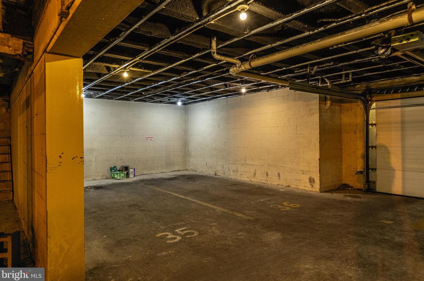 911 Charles St, Baltimore MD  21201-5341 exterior