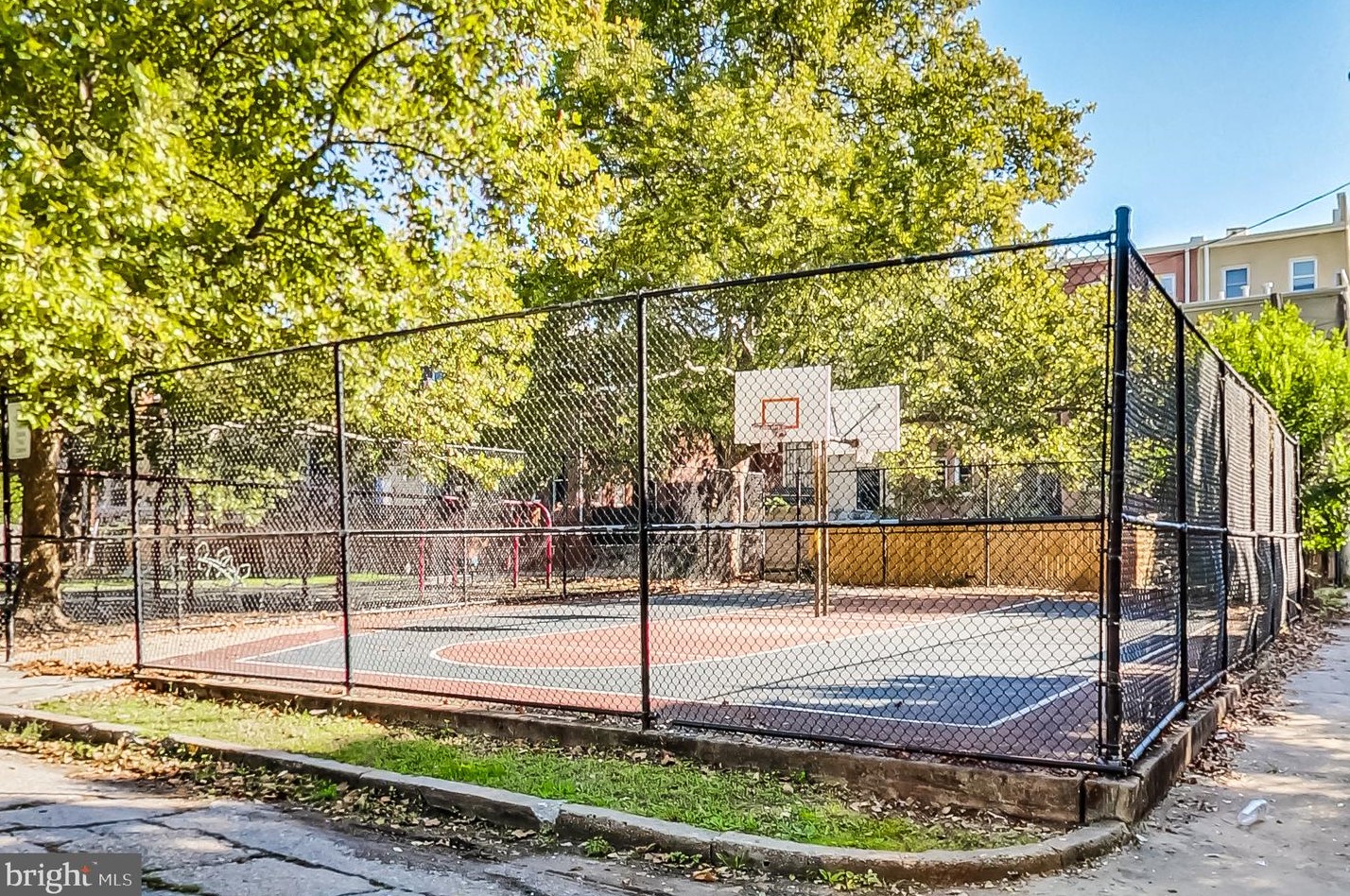 212 22 St, Baltimore MD 21218-5832 exterior