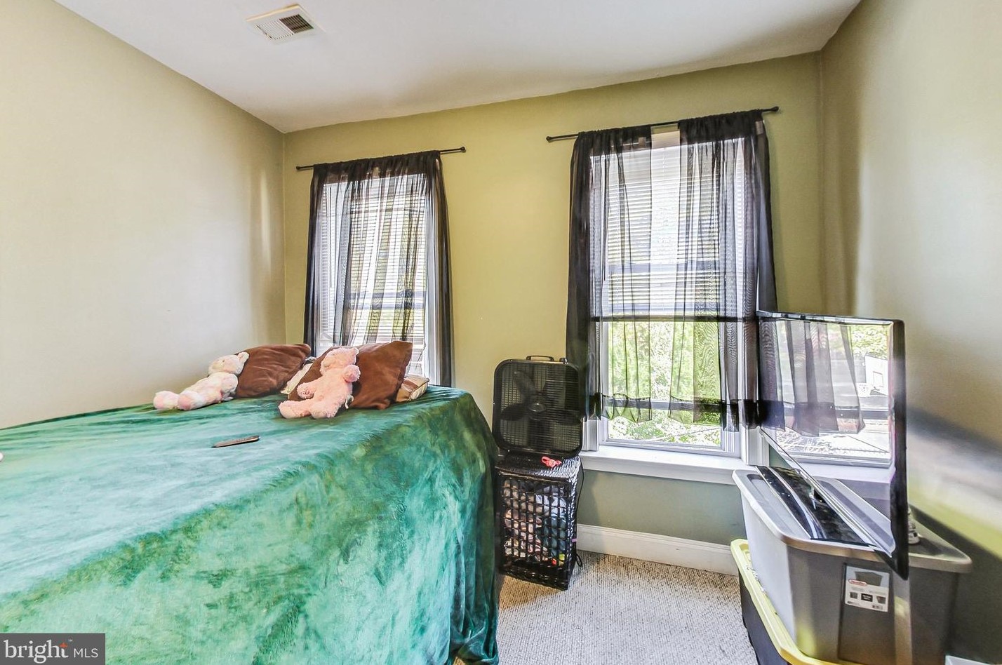 212 22 St, Baltimore MD 21218-5832 exterior